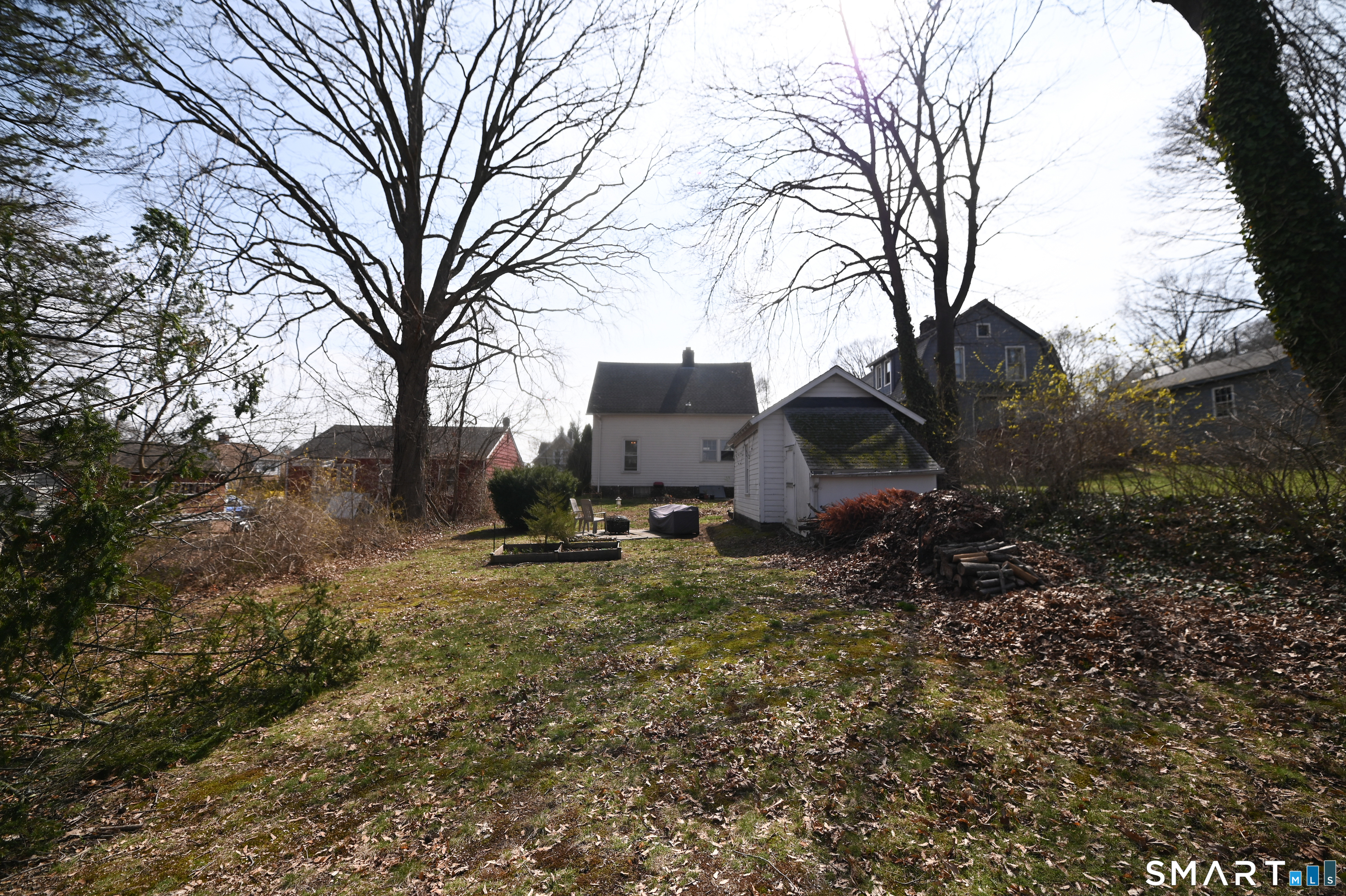 23 Maplewood Terrace Hamden, CT 06514 - Photo 4 of 27