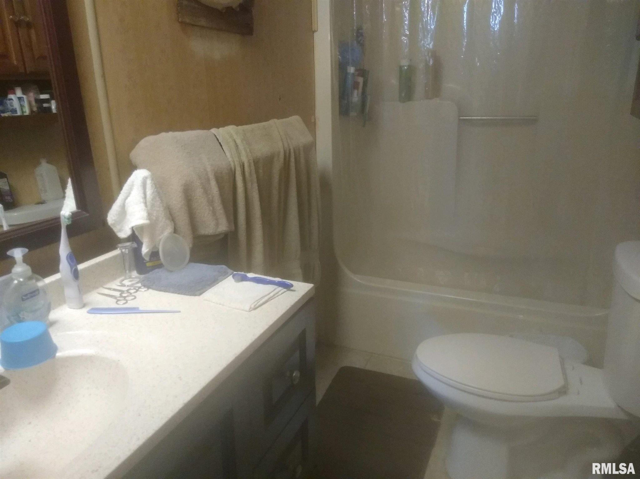 4395 Reevesville Road Grantsburg, IL 62943 - Photo 28 of 36 Gallery Image 28