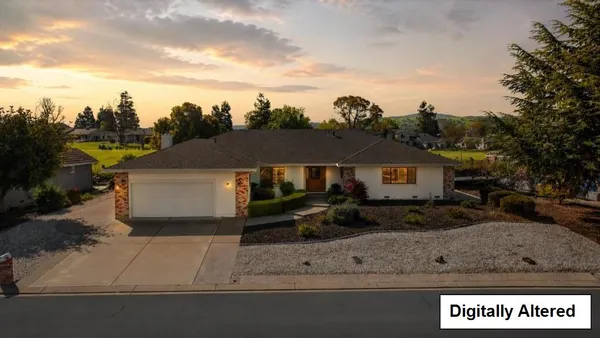 $799,999 | 860 South Ridgemark Drive, Hollister, CA 95023