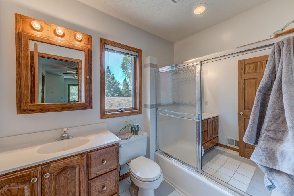 1047 County B Road West Roseville, MN 55113 - Photo 26 of 38