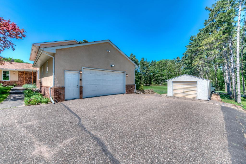 1047 County B Road West Roseville, MN 55113 - Photo 33 of 38