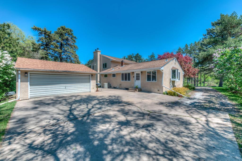 1047 County B Road West Roseville, MN 55113 - Photo 34 of 38