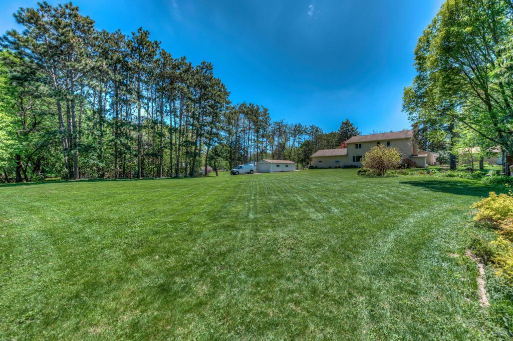 1047 County B Road West Roseville, MN 55113 - Photo 35 of 38