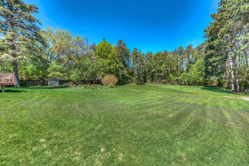 1047 County B Road West Roseville, MN 55113 - Photo 36 of 38