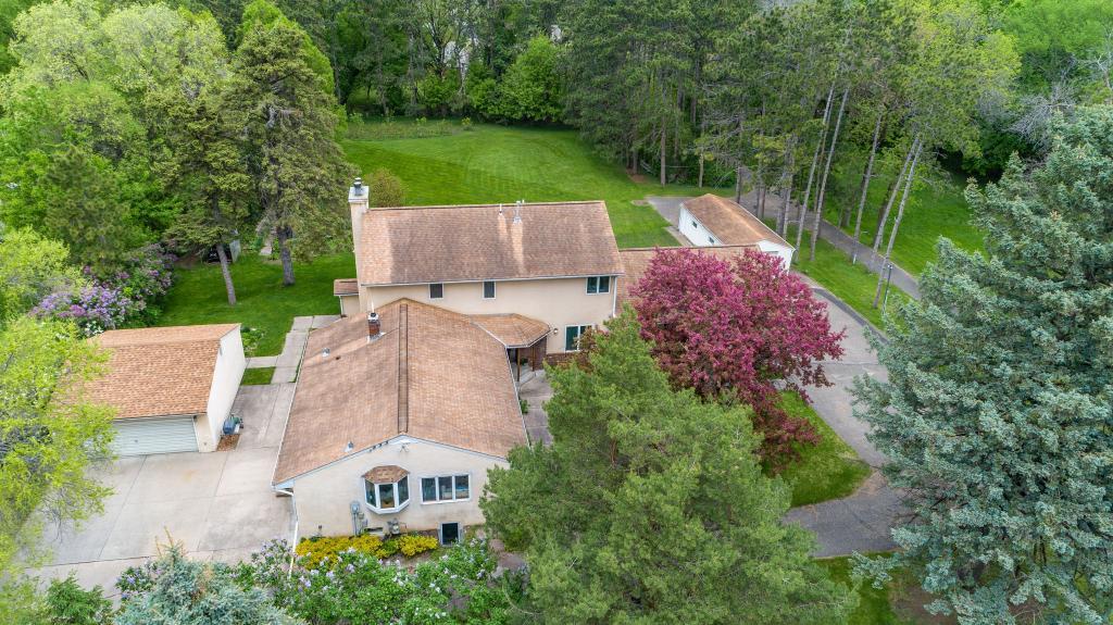 1047 County B Road West Roseville, MN 55113 - Photo 38 of 38