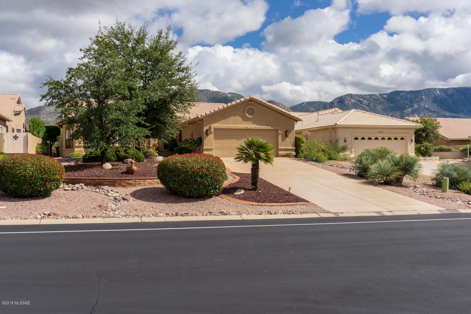 37305 South Ridgeview Boulevard Tucson, AZ 85739 - Photo 32 of 33