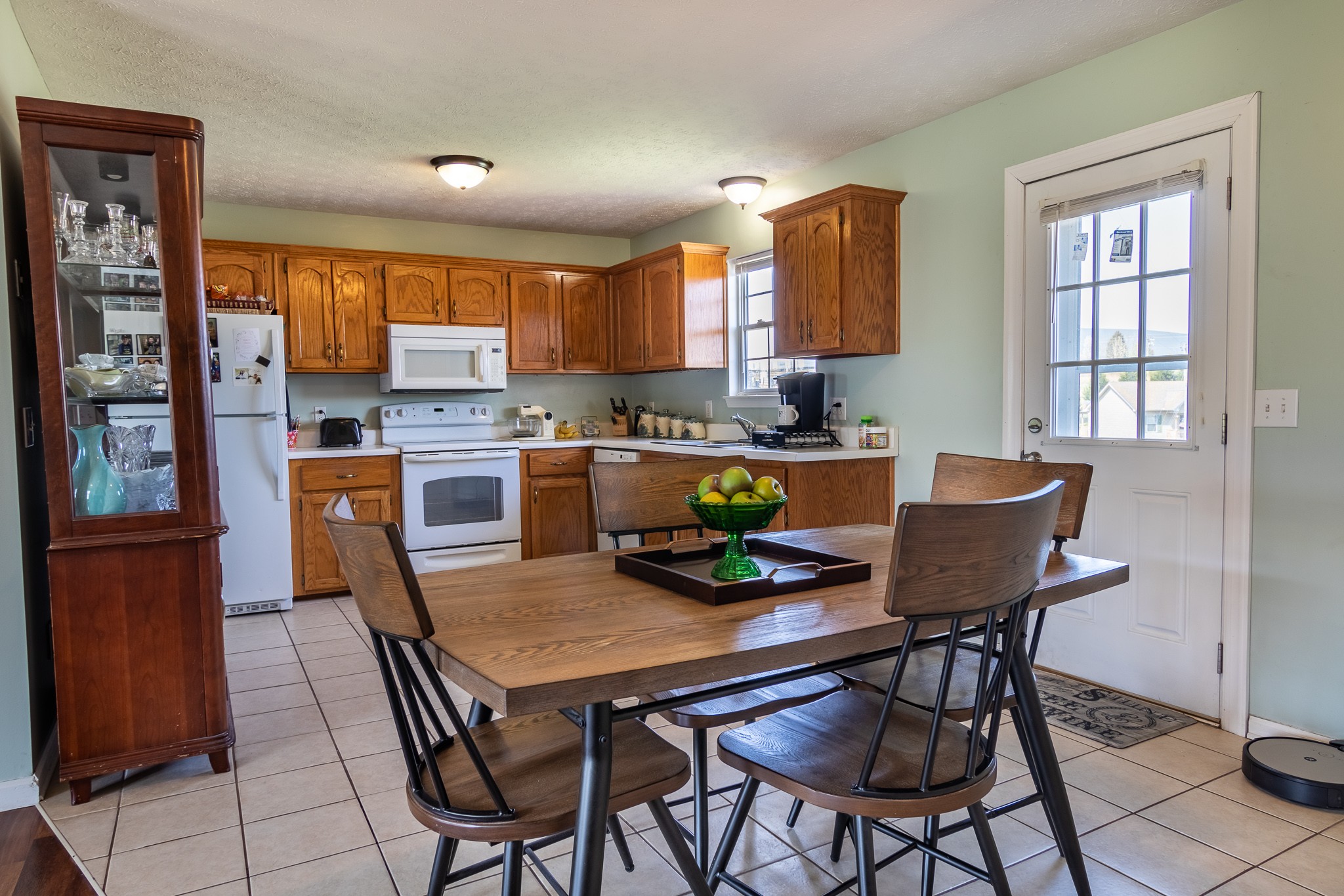 105 Elder Drive Springfield, TN 37172 - Photo 7 of 15 a dining room with furniture and window