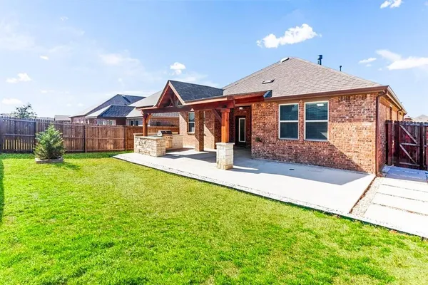 $2,650 | 11324 Blaze Street, Aubrey, TX 76227