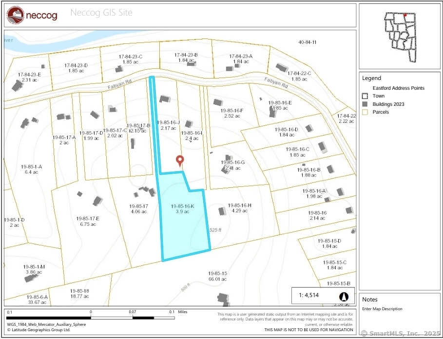 a picture of a book shelf