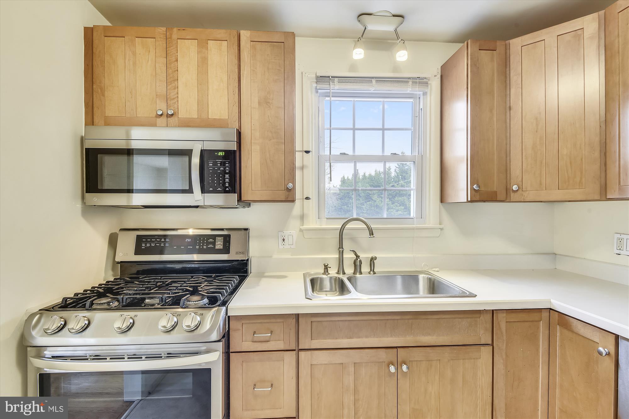 314 Orley Road Baltimore, MD 21228 - Photo 10 of 39 Gallery Image 10