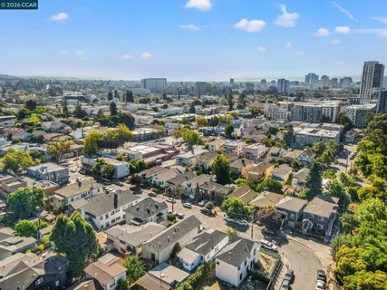 $1,275,000 | 557 43rd Street, Oakland, CA 94609