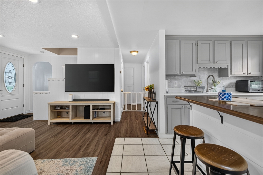 176 Gore Road Revere, MA 02151 - Photo 28 of 39 Gallery Image 28