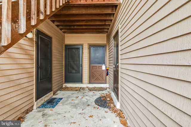 a view of a front door of the house