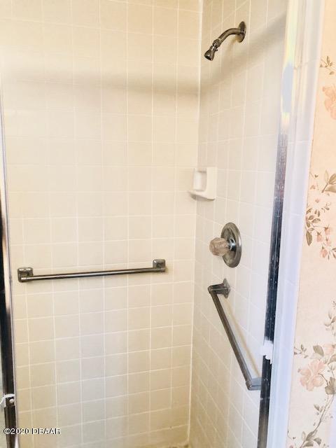 1241 Mardrake Road Daytona Beach, FL 32114 - Photo 16 of 32 MASTER WALK IN SHOWER