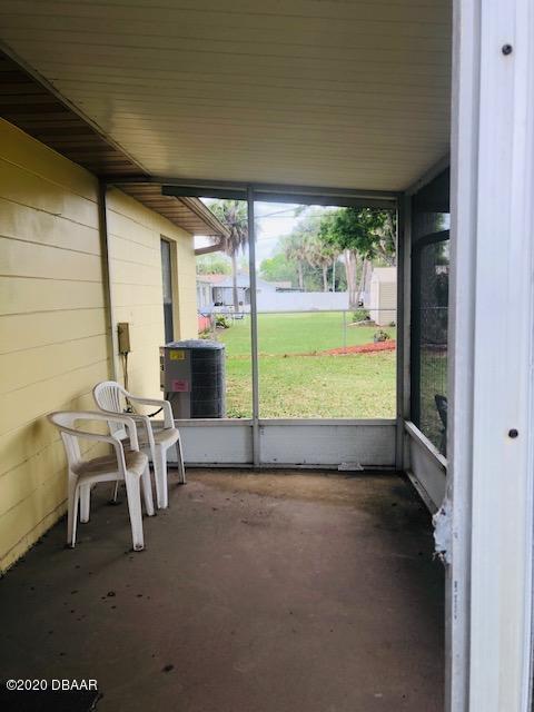 1241 Mardrake Road Daytona Beach, FL 32114 - Photo 23 of 32 SCREEN PORCH