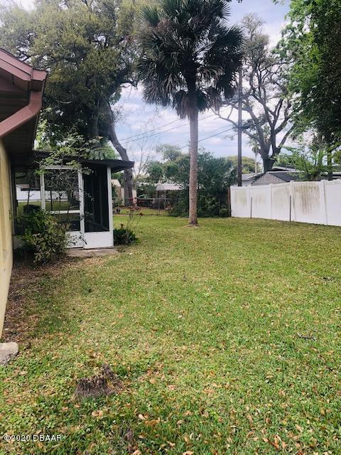 1241 Mardrake Road Daytona Beach, FL 32114 - Photo 32 of 32 SPACIOUS YARD
