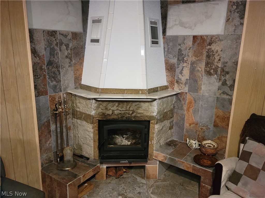 5451 Hauserman Road Cleveland, OH 44130 - Photo 17 of 29