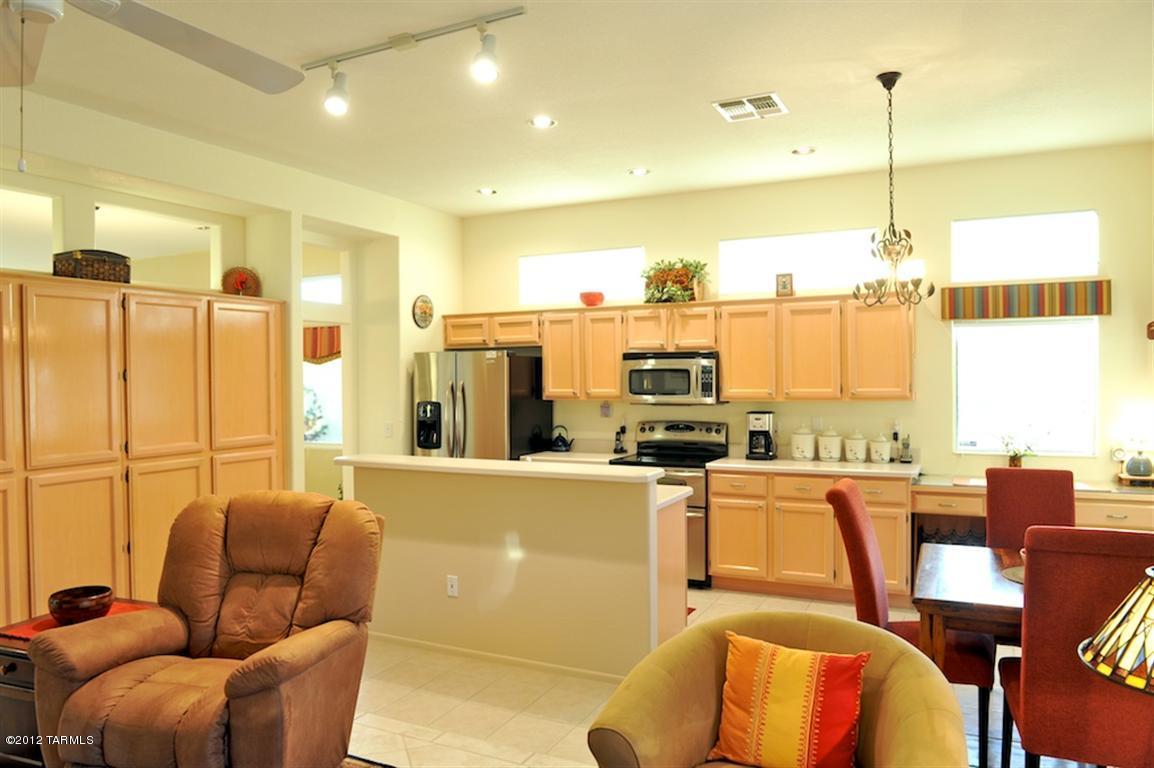 1051 East Royal Oak Road Tucson, AZ 85755 - Photo 23 of 32