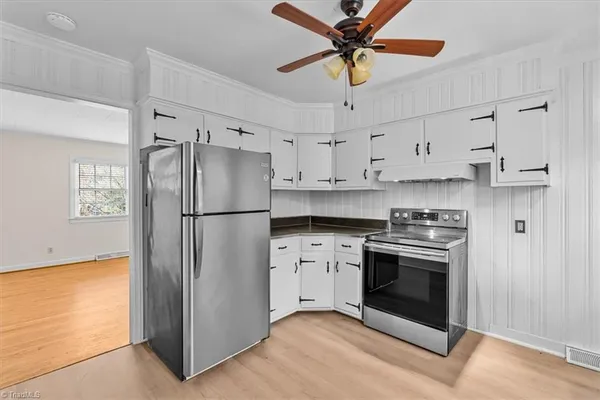 $1,600 | 2922 Isaacs Place, Greensboro, NC 27408