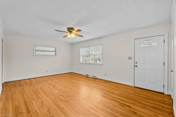 $1,600 | 2922 Isaacs Place, Greensboro, NC 27408