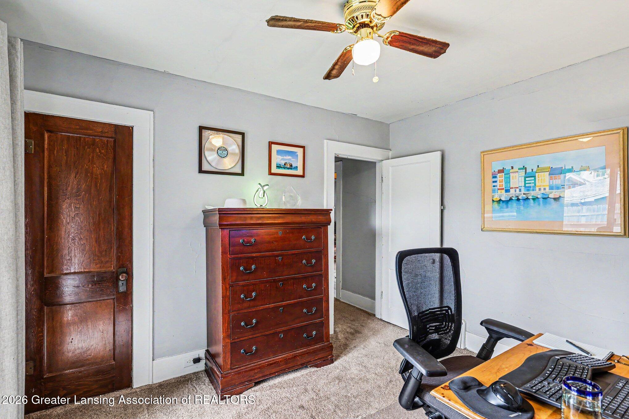 312 West Rockford Road Lansing, MI 48910 - Photo 18 of 26 020_file_5677