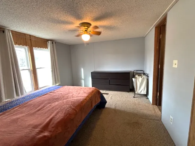 $99,500 | 1300 South Hamilton Street, Salem, IL 62881