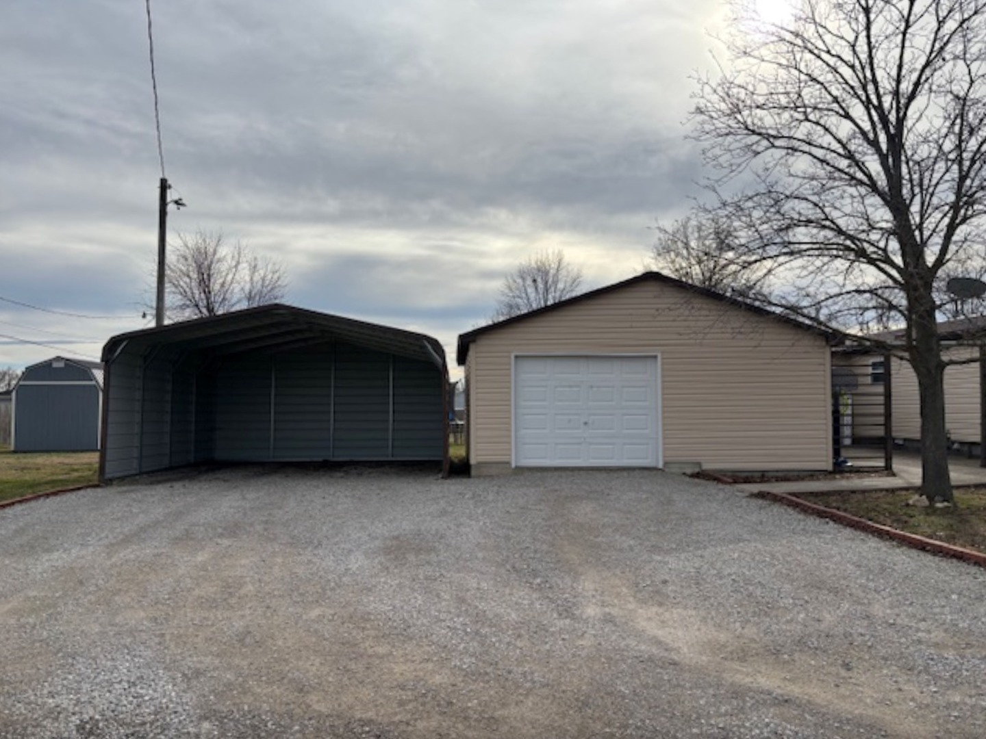 1300 South Hamilton Street Salem, IL 62881 - Photo 2 of 25