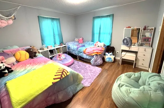 $99,500 | 1300 South Hamilton Street, Salem, IL 62881