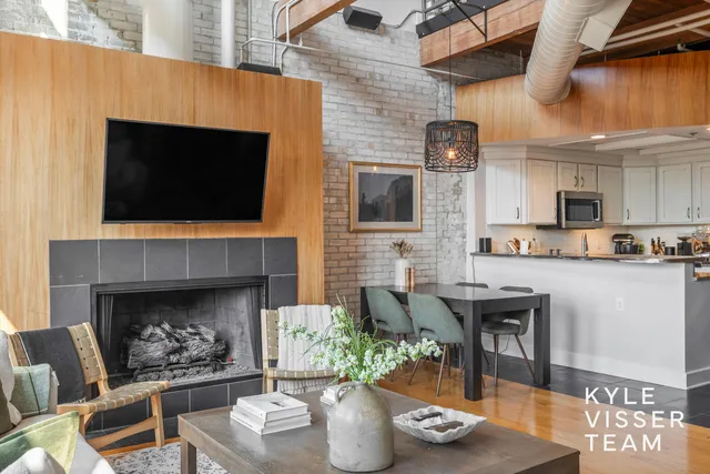 $459,000 | 600 Monroe Avenue Northwest, Unit 407, Grand Rapids, MI 49503