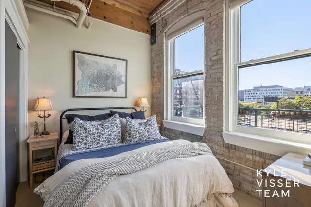 $459,000 | 600 Monroe Avenue Northwest, Unit 407, Grand Rapids, MI 49503