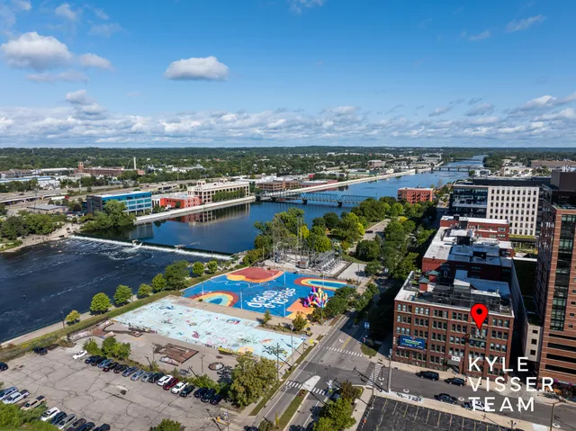 $459,000 | 600 Monroe Avenue Northwest, Unit 407, Grand Rapids, MI 49503