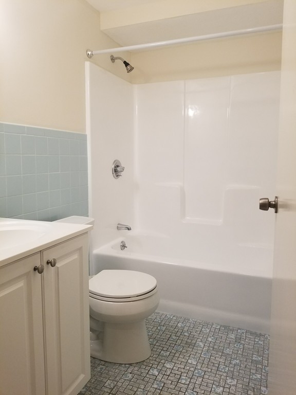 82 Myrtle Street, Unit 3 Boston, MA 02114 - Photo 3 of 6