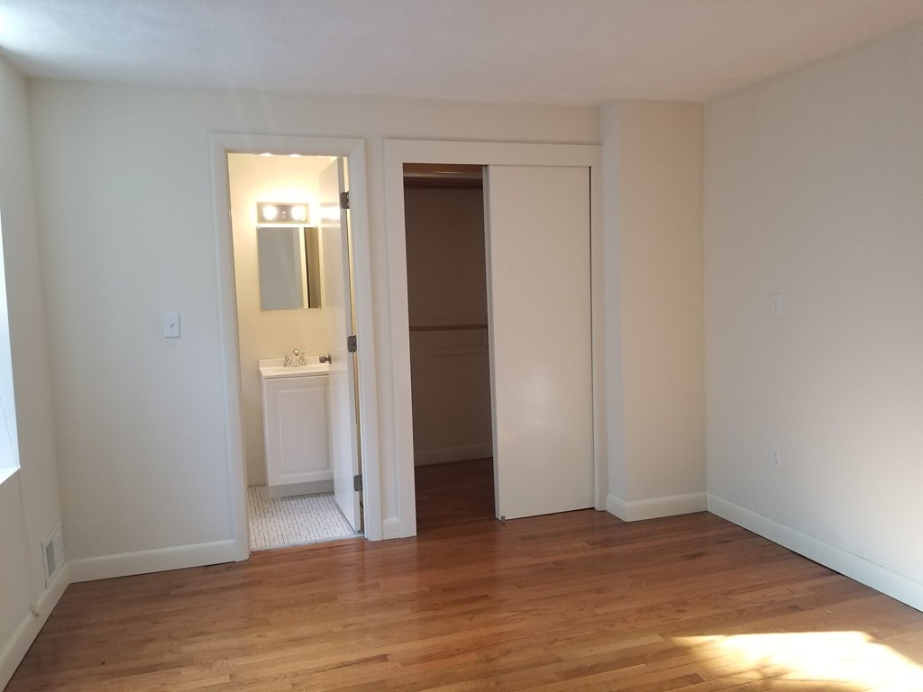 82 Myrtle Street, Unit 3 Boston, MA 02114 - Photo 4 of 6