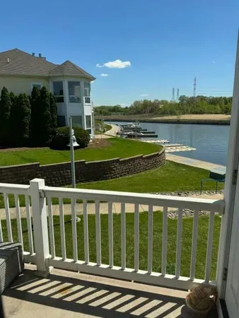 $3,100 | 6069 South Dune Harbor Drive, Unit 302, Portage, IN 46368