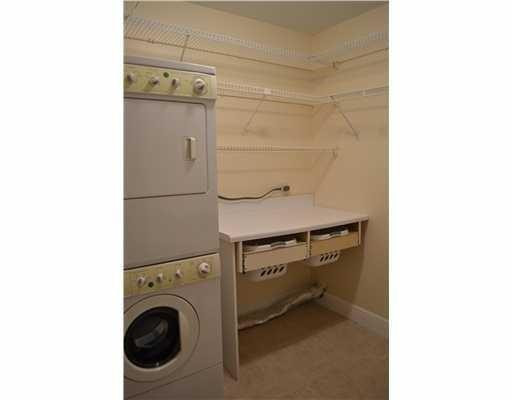 2801 North 34th Avenue Hollywood, FL 33021 - Photo 9 of 9 a utility room with dryer and washer