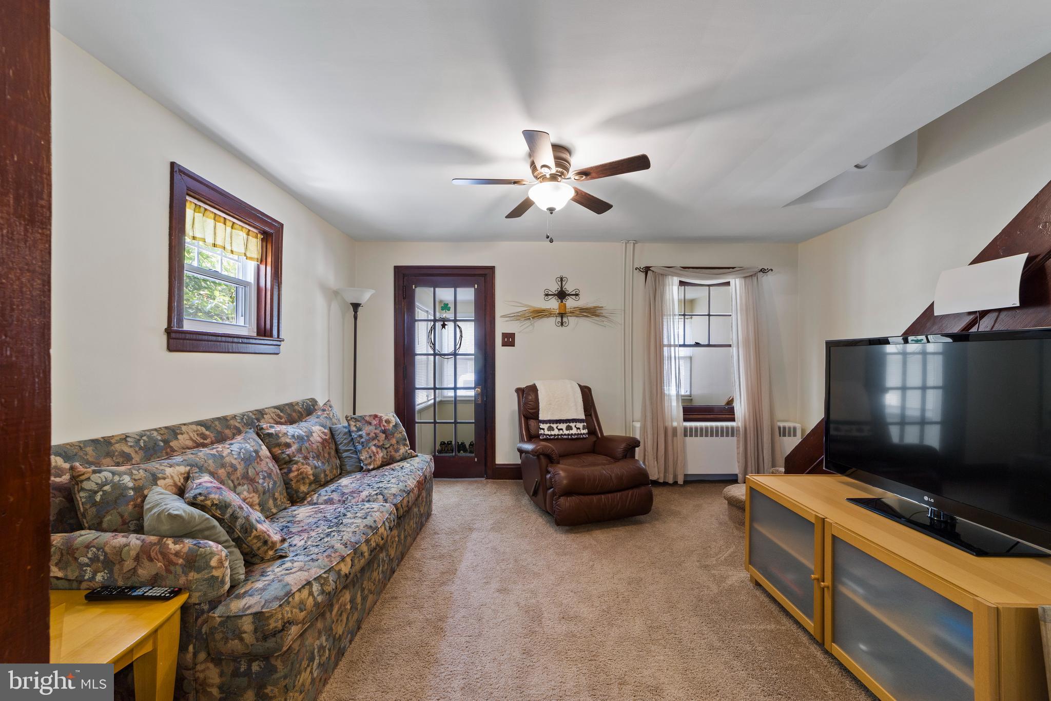8021 Ryers Avenue Philadelphia, PA 19111 - Photo 5 of 25 Gallery Image 5