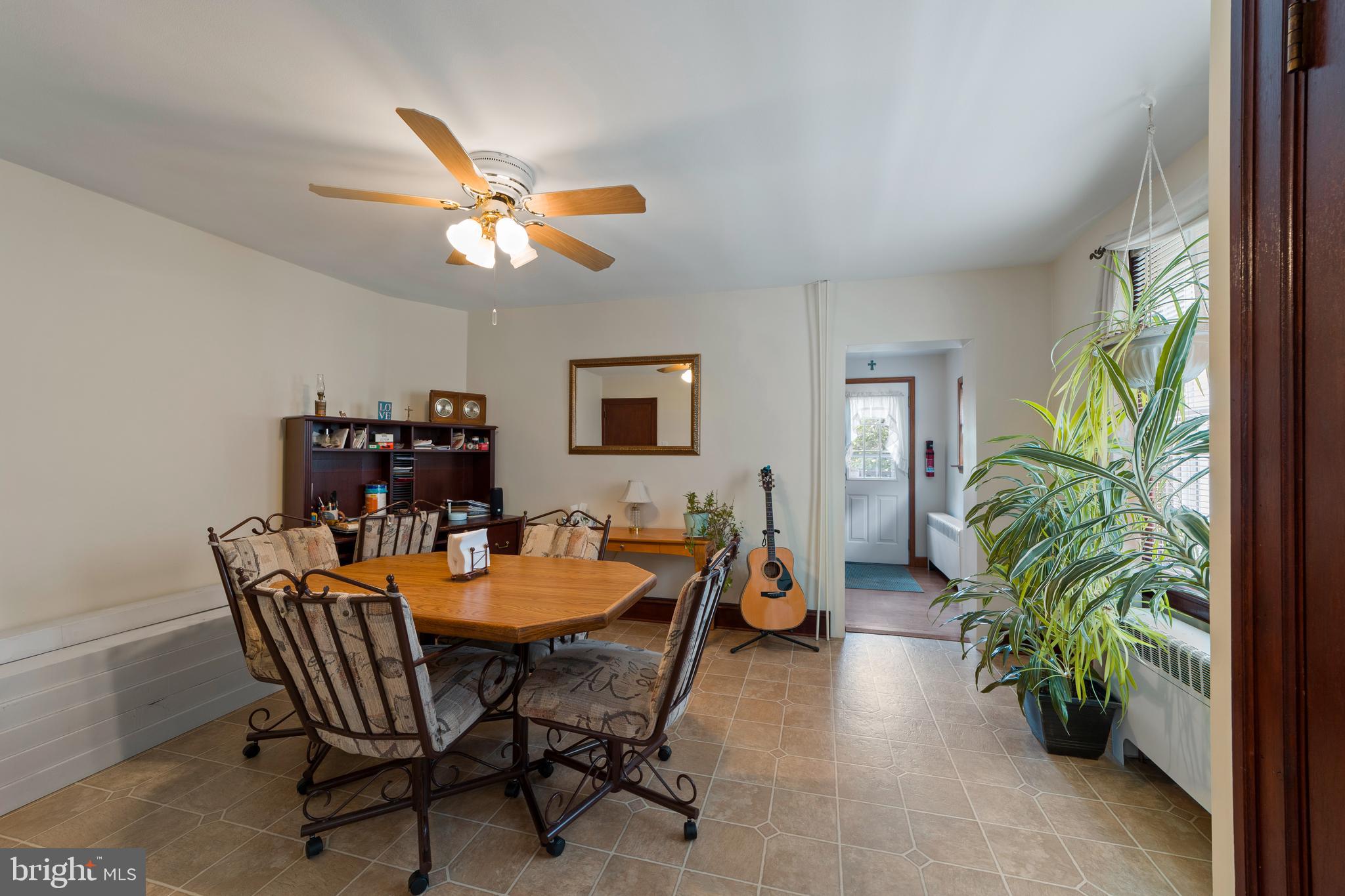 8021 Ryers Avenue Philadelphia, PA 19111 - Photo 6 of 25 Gallery Image 6