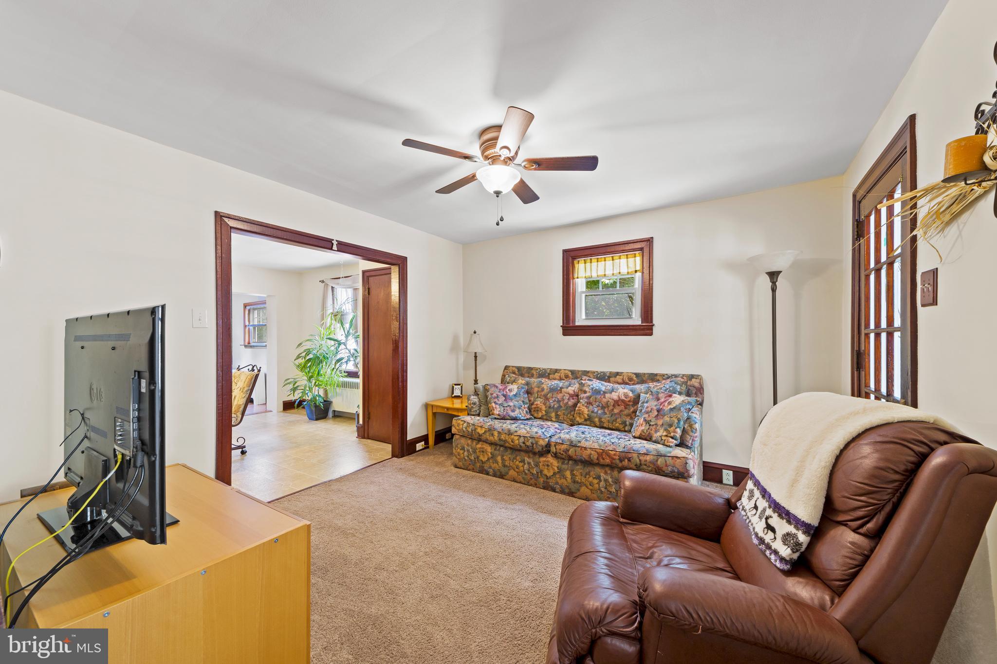 8021 Ryers Avenue Philadelphia, PA 19111 - Photo 7 of 25 Gallery Image 7