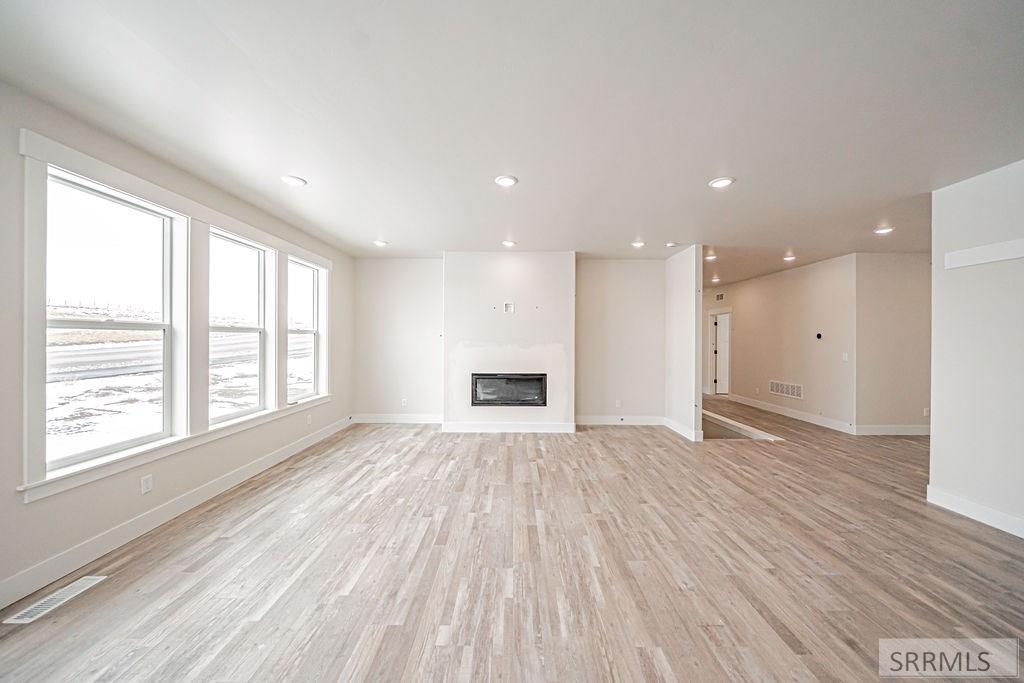 522 Vista Ridge Drive Rexburg, ID 83440 - Photo 5 of 48