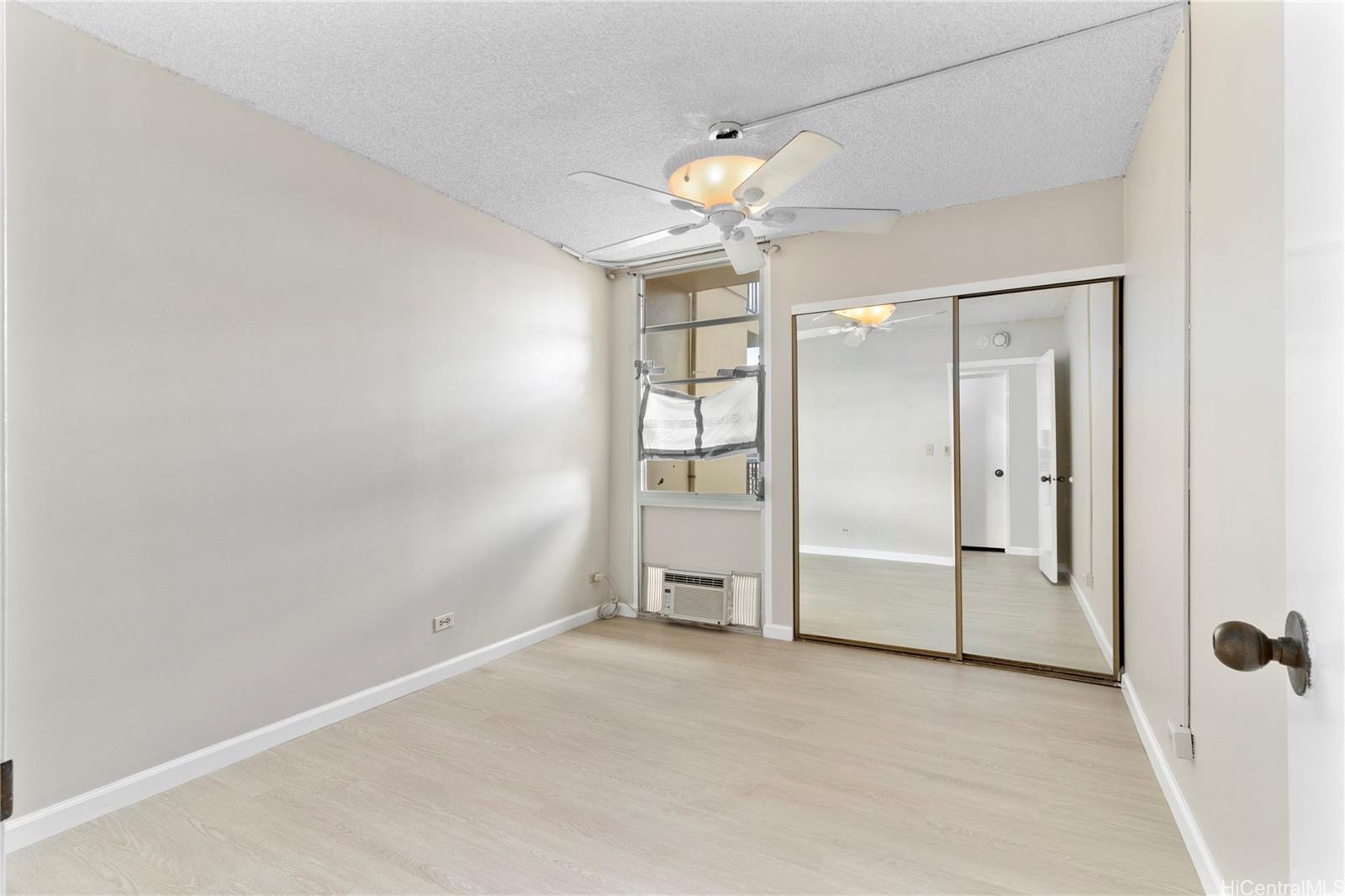 3161 Ala Ilima Street, Unit 1914 Honolulu, HI 96818 - Photo 14 of 17 Replacement window has been ordered.