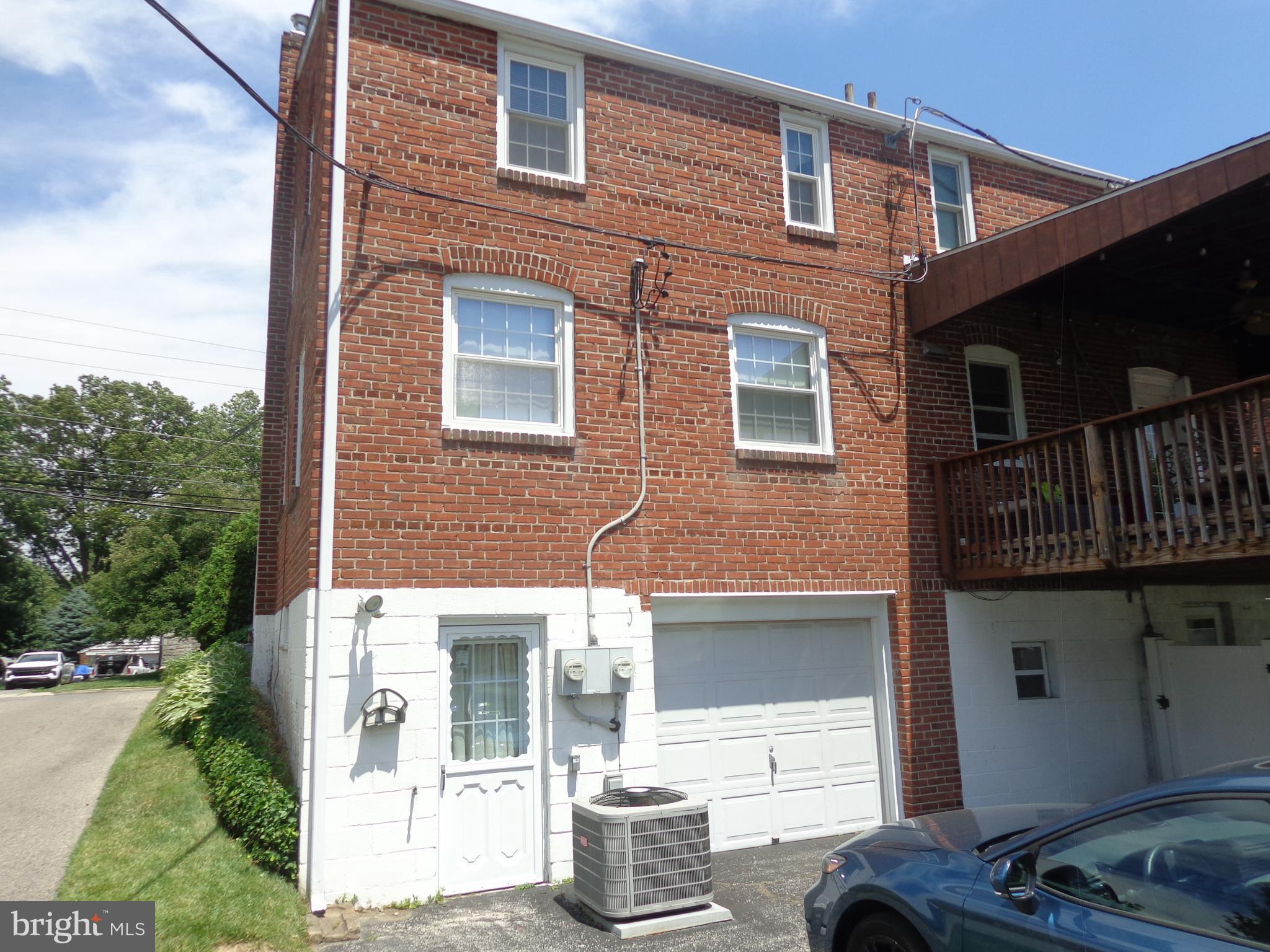 363 Holmes Road Holmes, PA 19043 - Photo 3 of 12