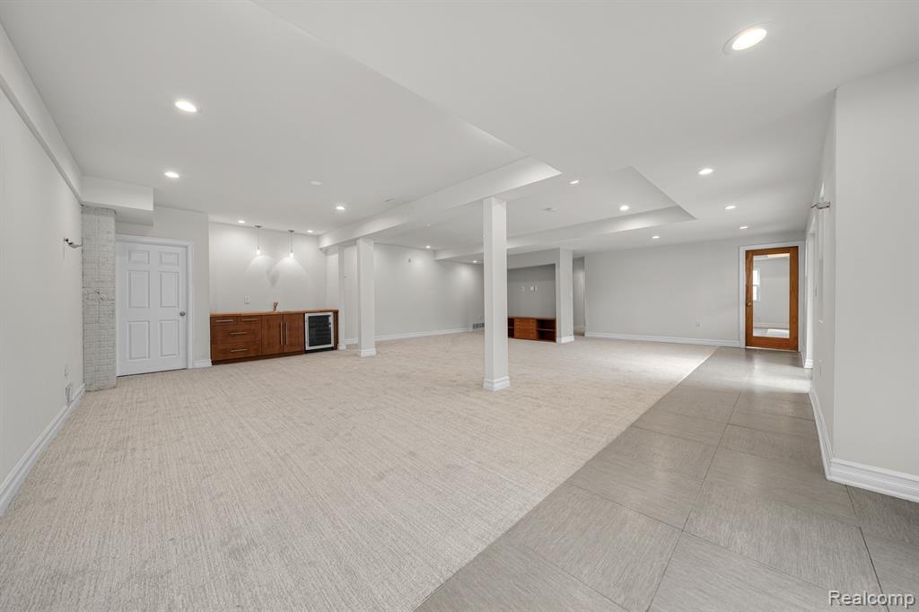 25977 Power Road Farmington, MI 48336 - Photo 23 of 35