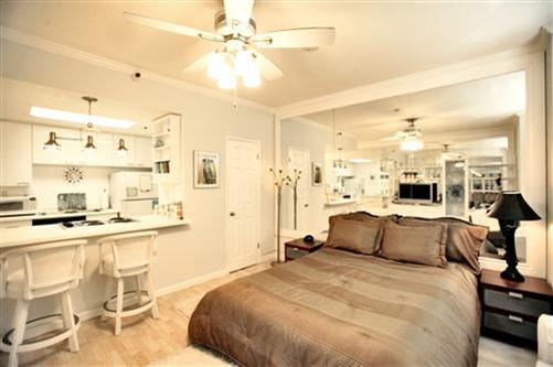 201 Harrison Street, Unit 902 San Francisco, CA 94105 - Photo 2 of 17