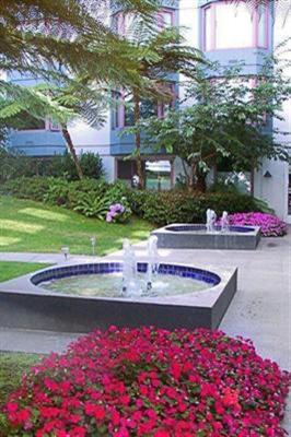 201 Harrison Street, Unit 902 San Francisco, CA 94105 - Photo 10 of 17