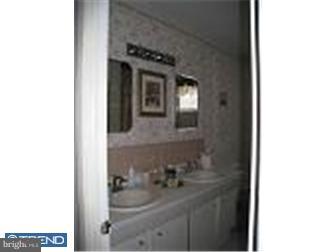 701 Warwick Road Fairless Hills, PA 19030 - Photo 10 of 12 Bathroom