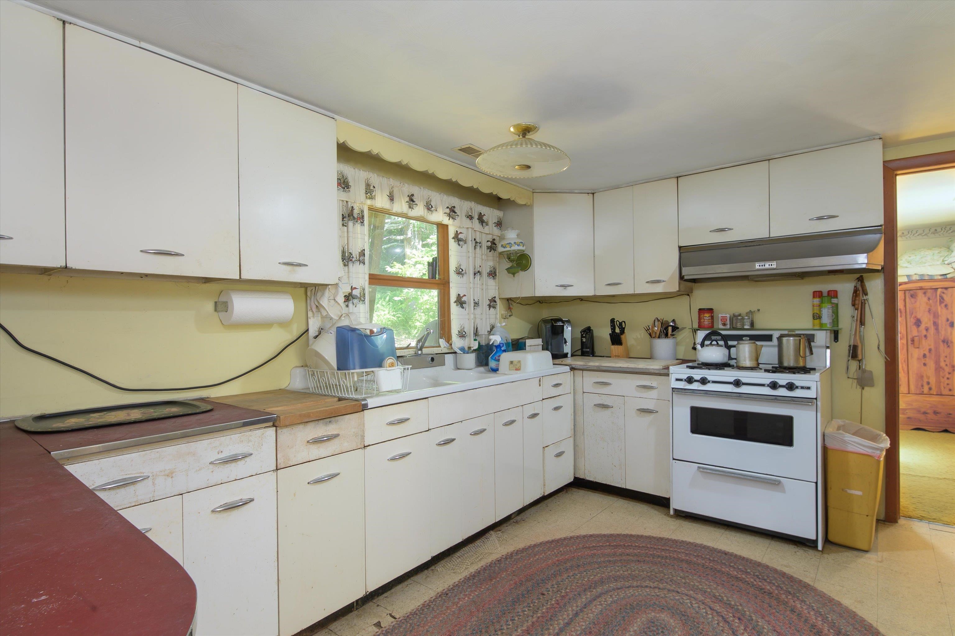 57 Eddy Road Newfane, VT 05345 - Photo 8 of 31