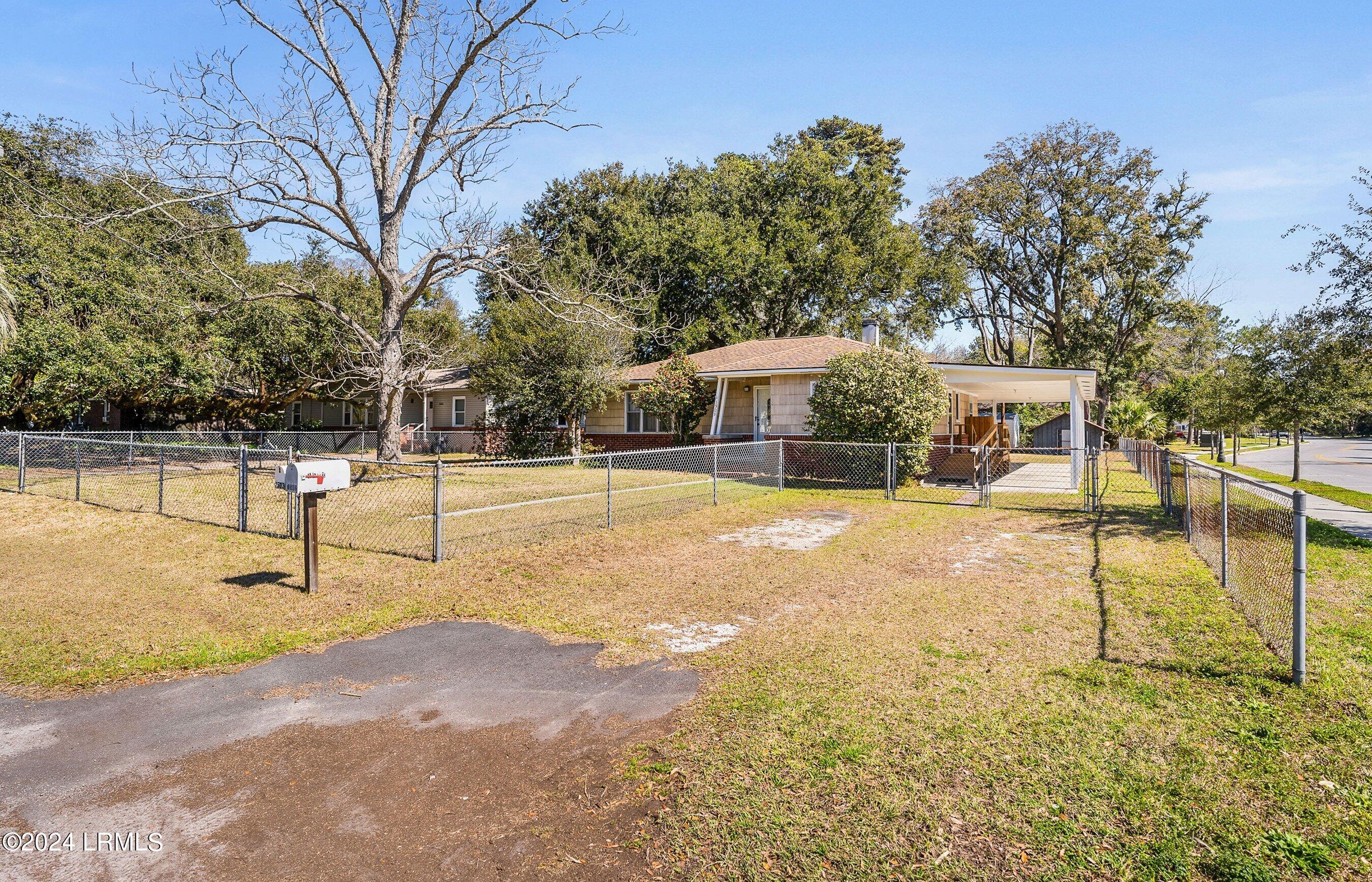 1503 State Rd S-7-202 Beaufort, SC 29902 - Photo 3 of 20 DSC06922-13-1.jpg-SMALL