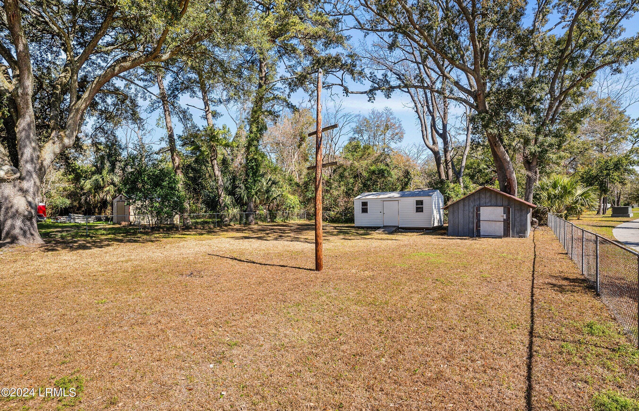 1503 State Rd S-7-202 Beaufort, SC 29902 - Photo 6 of 20 DSC06937-28-1.jpg-SMALL