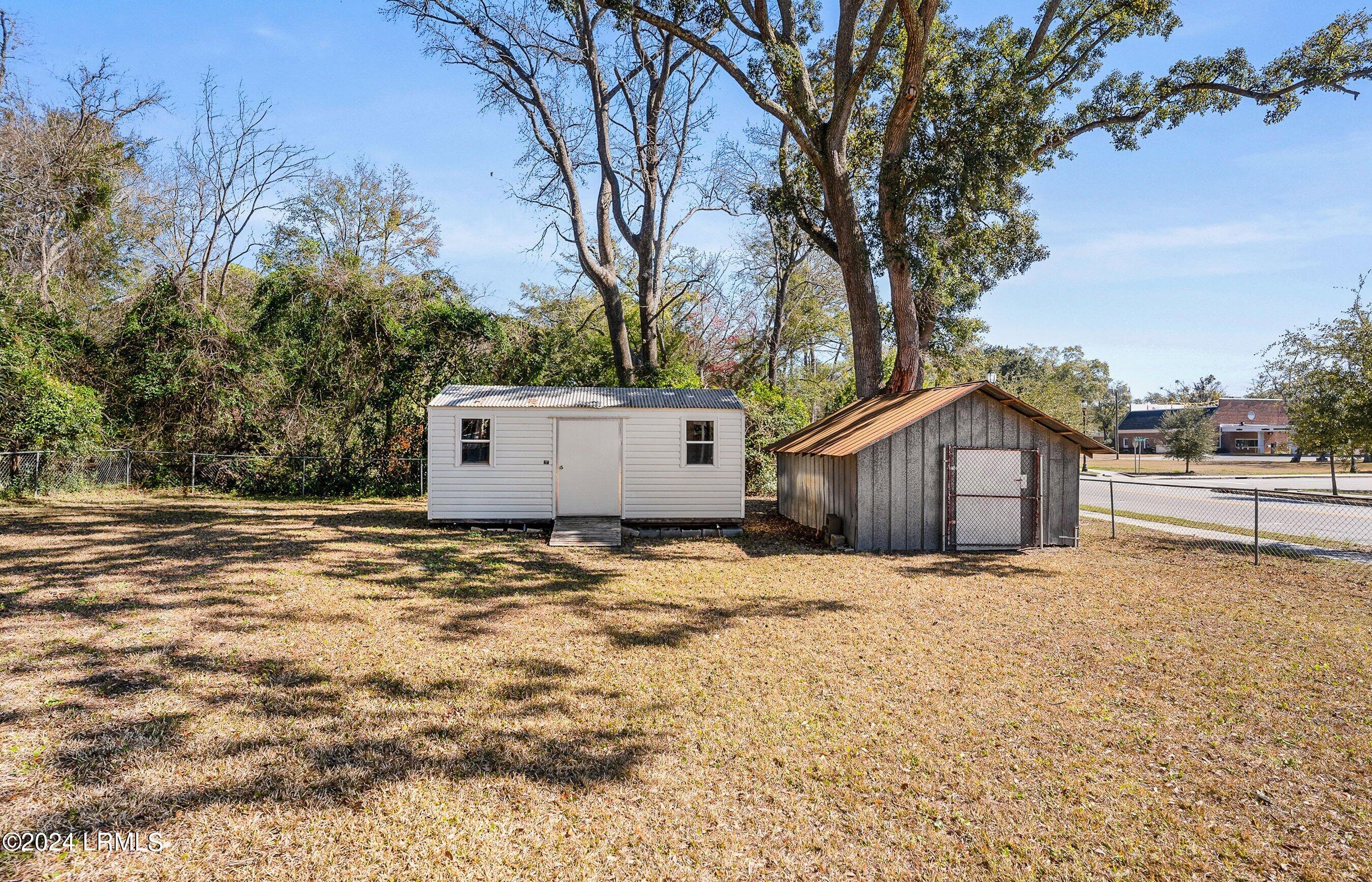 1503 State Rd S-7-202 Beaufort, SC 29902 - Photo 7 of 20 DSC06942-33-1.jpg-SMALL