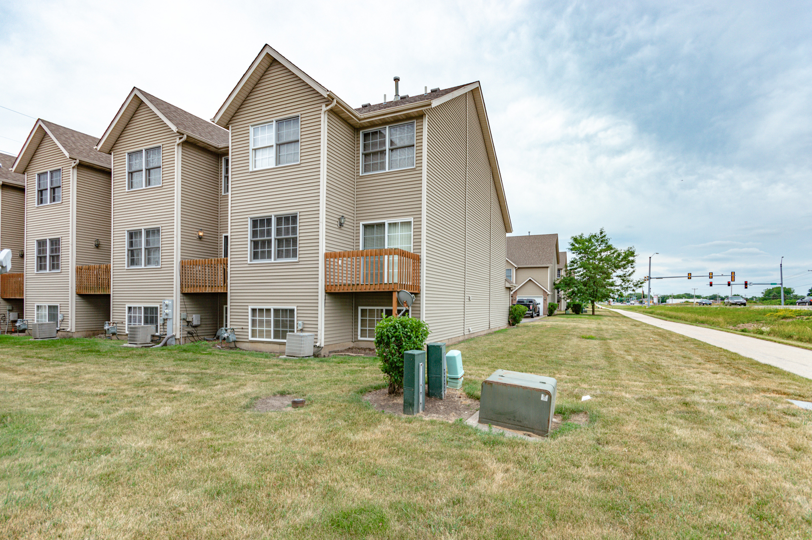 620 South Peace Road, Unit 1 Sycamore, IL 60178 - Photo 9 of 15 a view of a house with outdoor space